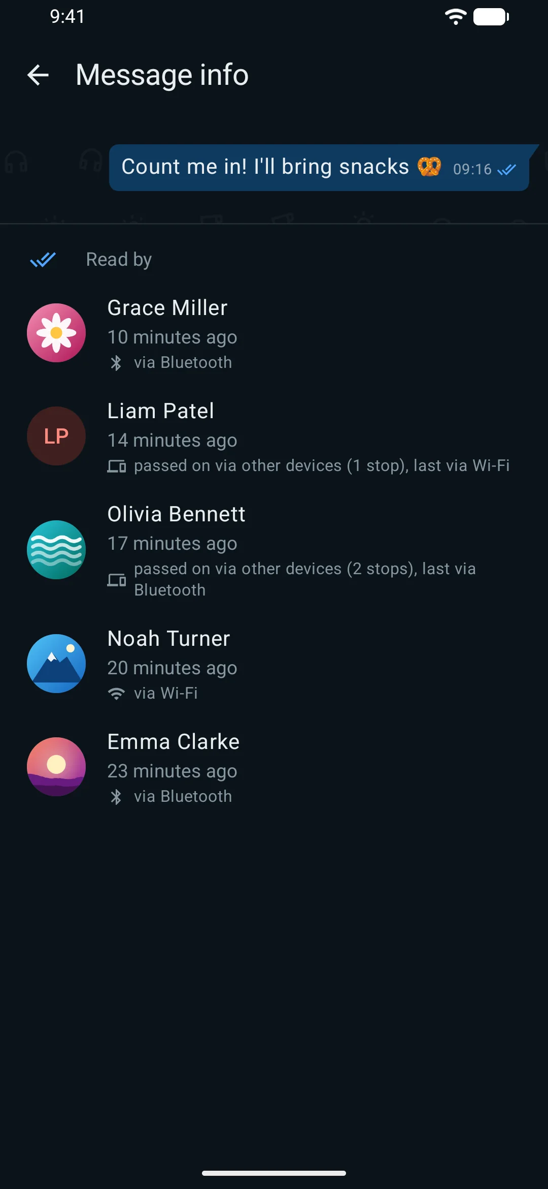 MeshUp on Android: message info shows how it reached each recipient – via Bluetooth, Wi-Fi or relayed by other devices, without any server (dark theme)